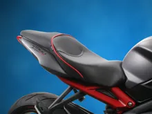 Street Triple, CFX, Regular (1)